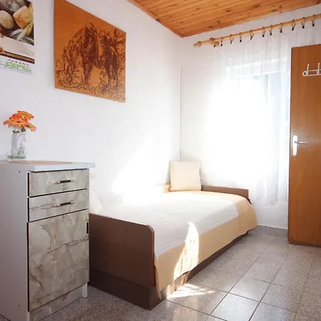With Wifi Stivan, Cres - 382 Apartamento *