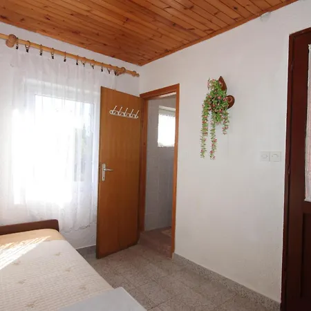 With Wifi Stivan, Cres - 382 Apartamento Štivan