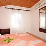 With Wifi Stivan, Cres - 382