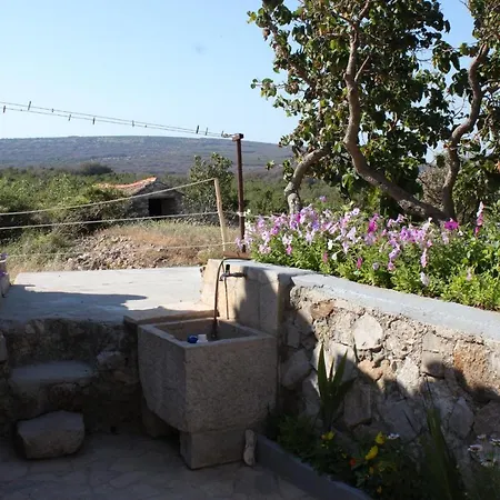 Apartments With Wifi Stivan, Cres - 382 *