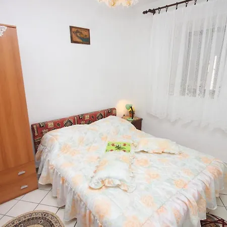 With Wifi Stivan, Cres - 382