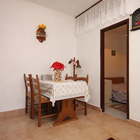 With Wifi Stivan, Cres - 382 Апартаменты Stivan