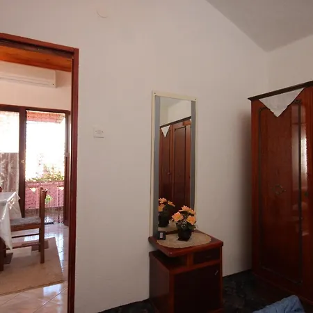 Apartments With Wifi Stivan, Cres - 382 *