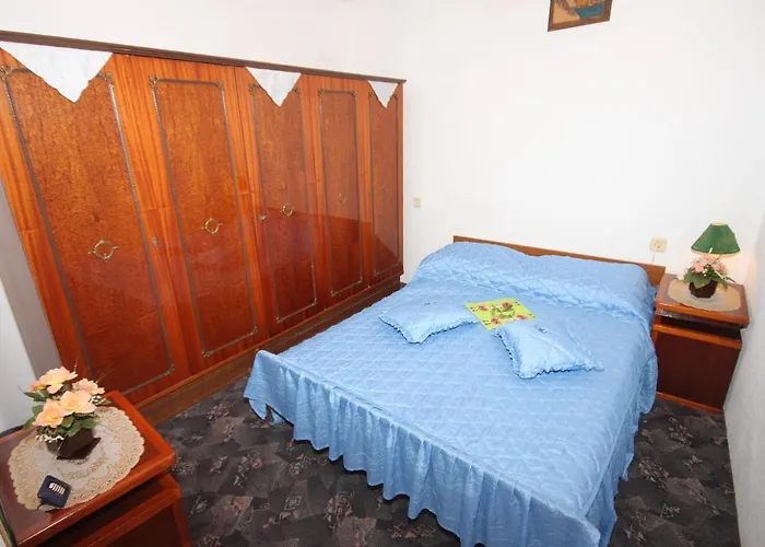 With Wifi Stivan, Cres - 382