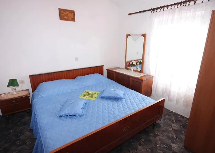 Apartment With Wifi Stivan, Cres - 382 *
