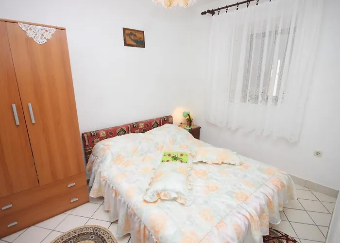 With Wifi Stivan, Cres - 382