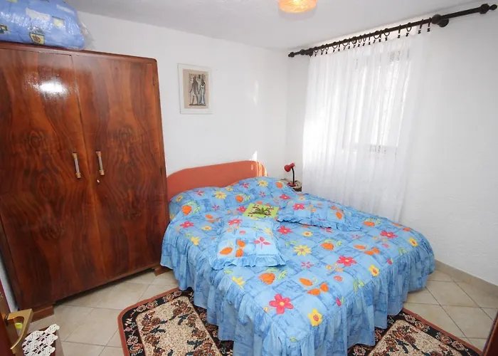 With Wifi Stivan, Cres - 382